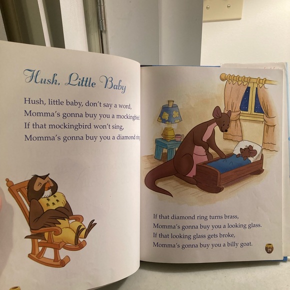 The Nursery Rhymes of Winnie the Pooh A Classic Disney Treasury - Picture 8 of 8